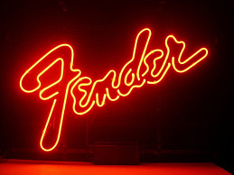 Неоновая надпись "Fender"